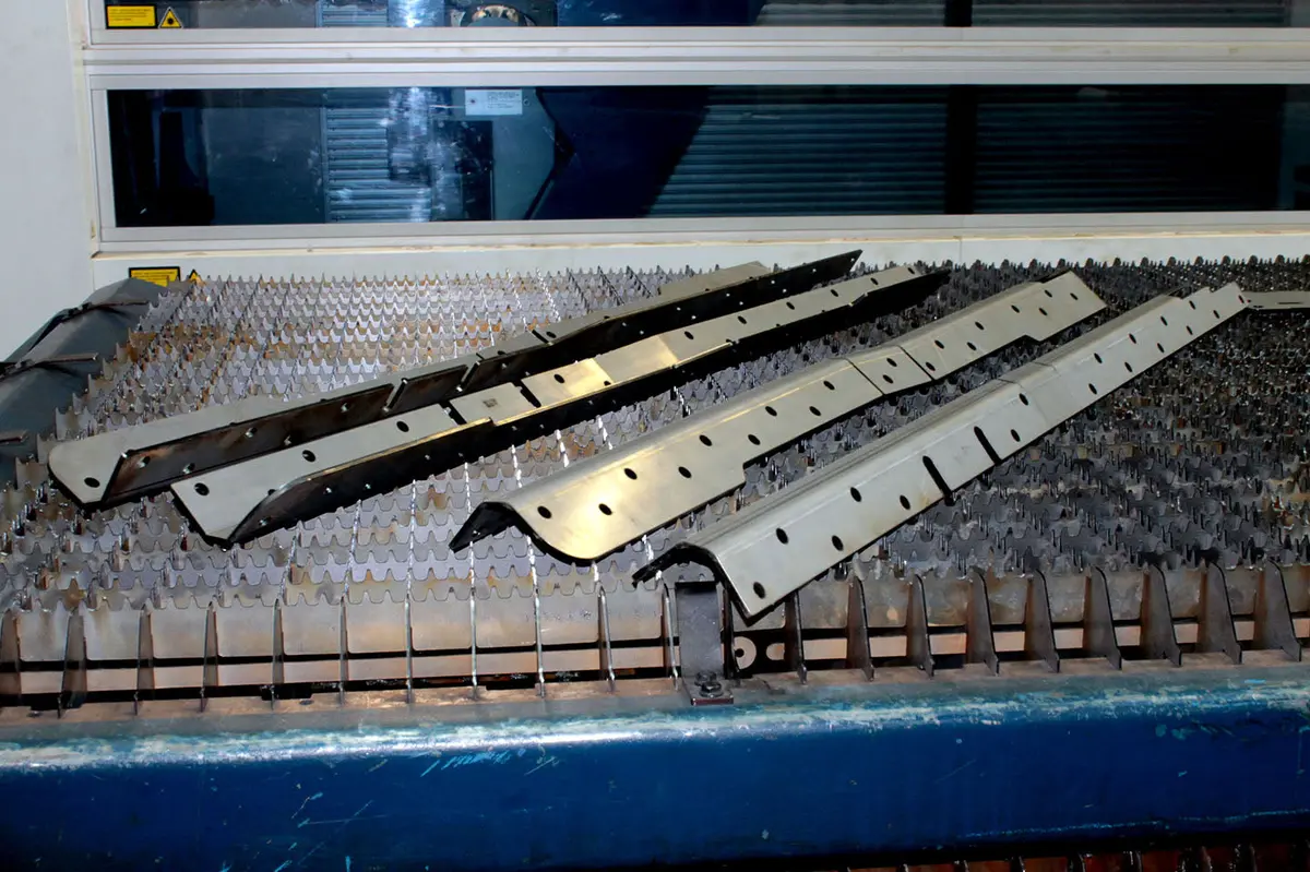 Xj Unibody Stiffeners (Main) 1