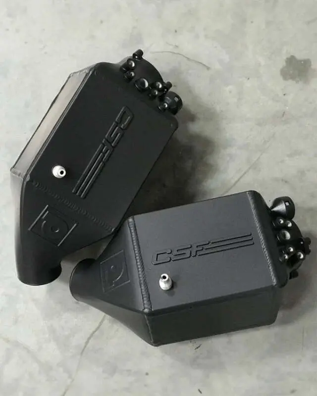 Csf 12-16 Bmw M5 (F10) / 12-18 Bmw M6 (F06/F12/F13) Twin Charge-Air-Cooler Set - Thermal Black 1