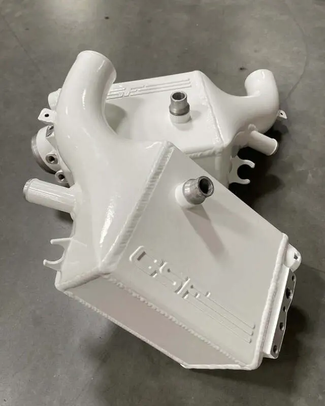 Csf 16-21 Bmw M5 (F90) / 17-21 Bmw M8 (F91/F92/F93) Twin Charge-Air-Cooler Set - Alpine White 1