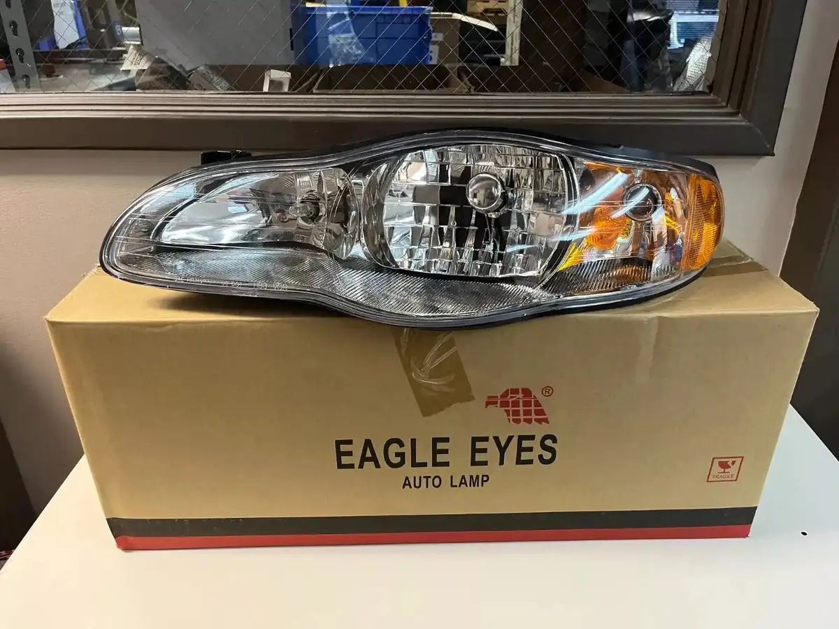 New Eagle Eye 2000-2005 Chevy Monte Carlo Driver Side Head Light - Gm220-B001l 1